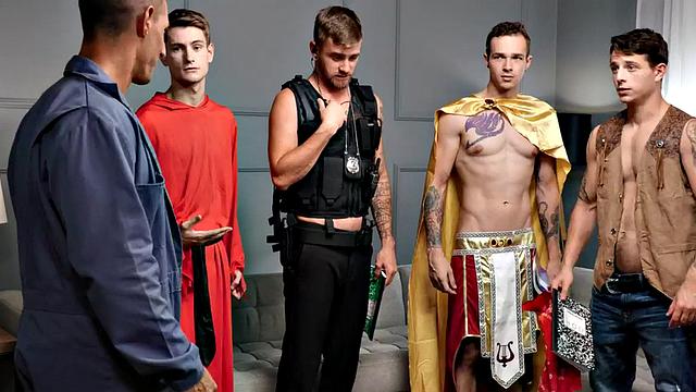 Barebacked studs fuck in group with BFF