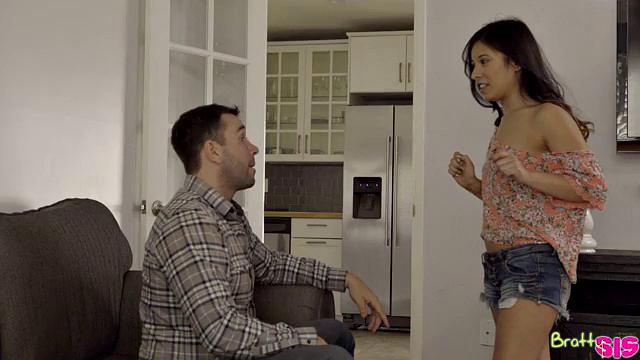 Step Family Threesome - S5:E3