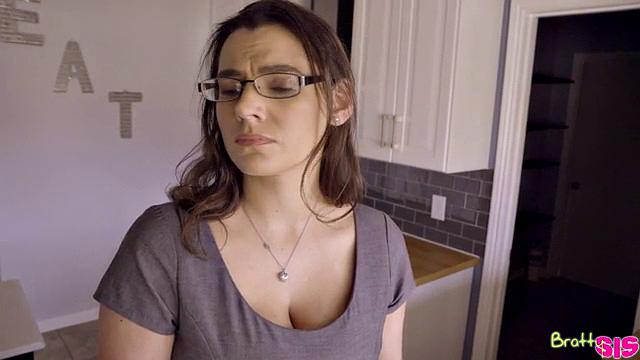 Step Family Threesome - S5:E3