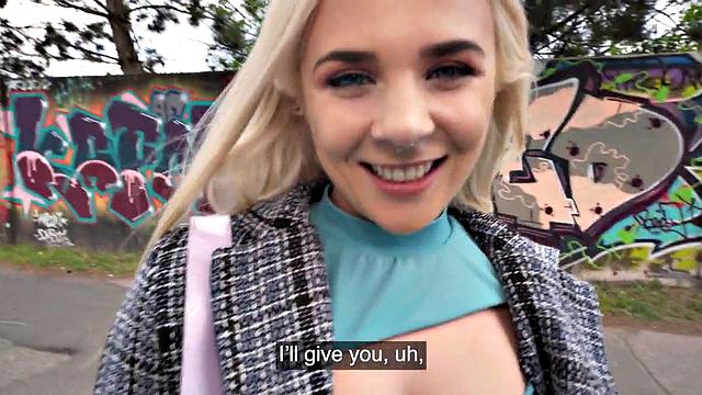 21yo blondie deepthroating POV