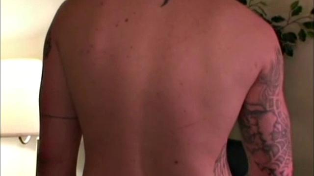 Бобби трудяга - мужики работают руками и шутят по-взрослому