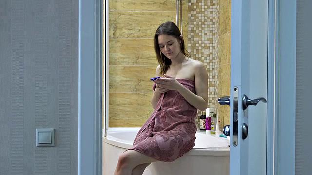 Young Courtesans - Escaped Bride - Teen sex like nonstop orgasm