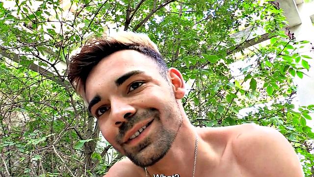 Pulled Euro Twink barebacked outdoors after blowjob