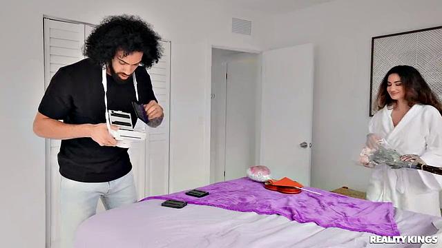 Time to repay favor!