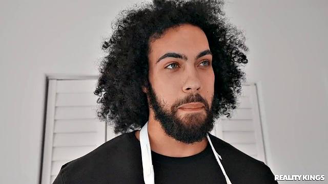 Time to repay favor!