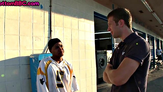 Black picked up stud gets fucked outdoors by white top for cash