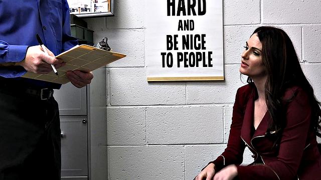 Case No. 6615367 - Celebrity's Cavity Inspection