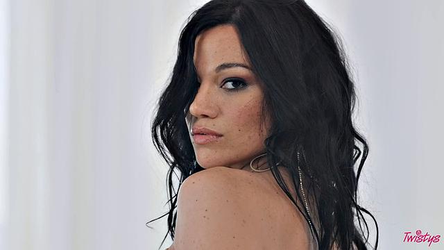 March TOTM - Natural Lady