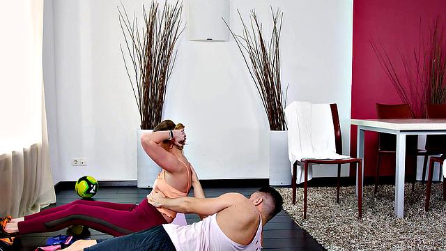 A mature babe get seduced by her coach during a training session