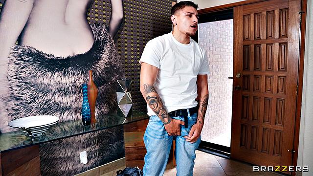 Stepmother Goes Wild For Dripping Pocket Pussy