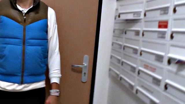 Euro Stud goes gay in POV for cash till cumshot