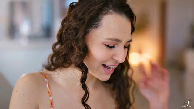 My Roommate Has A Crush - S45:E15