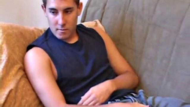 Kiefer Foxx Enjoys Handjob