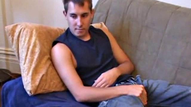 Kiefer Foxx Enjoys Handjob