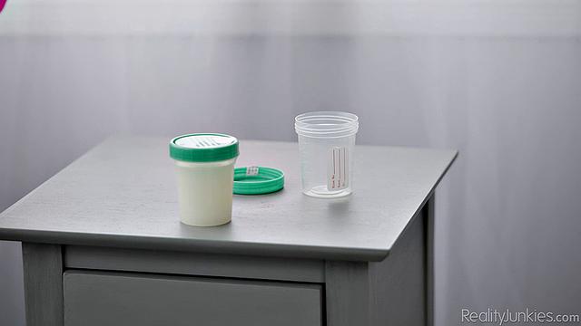 Big Dicks Tiny Chicks 10 - Stretching Out Livvy