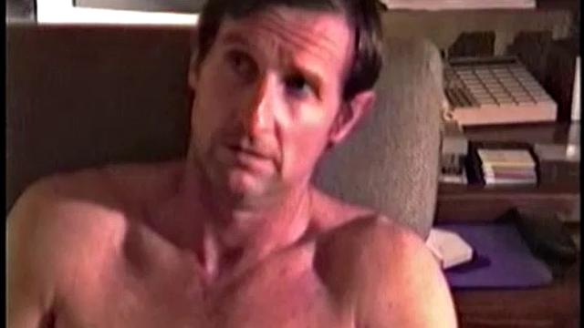 Ray is a computer technician, so it's no surprise he has that typical geek personality. He is somewhat aloof, and doesn't interact much.