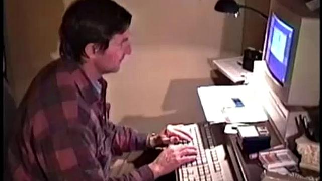 Ray is a computer technician, so it's no surprise he has that typical geek personality. He is somewhat aloof, and doesn't interact much.