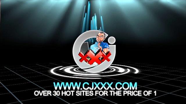 Опытный Майк ловит кайф от мужской руки на первой встрече.