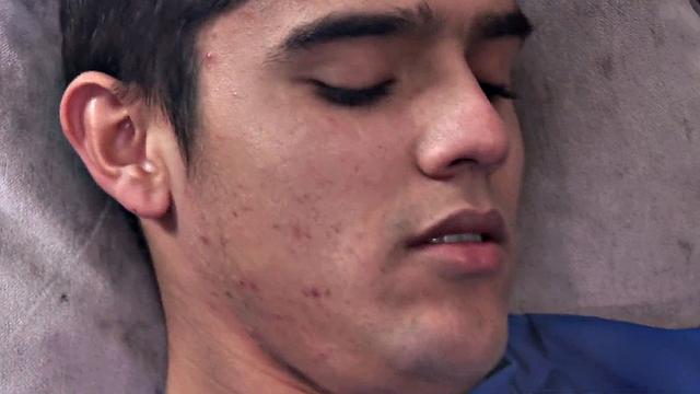 Latin amateur tugging shaft for cum on his sixpack