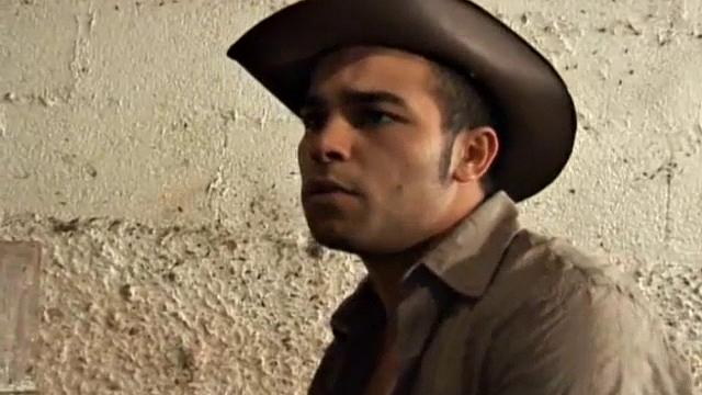 Horny Latino Felipe walks into the barn and discovers sexy Gabriel working up a sweat. Horny Felipe wants a piece of that and talks Gabriel into taking advantage of their opportunity for some fun in privacy.