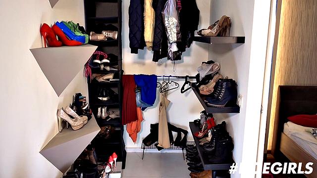 Sexy babe plays with pussy