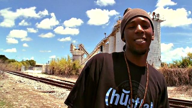 Black thug assfucked outdoors by white gay