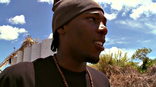 Black thug assfucked outdoors by white gay