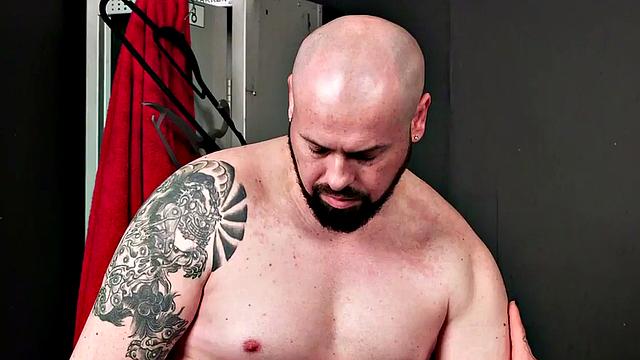 Real CFNM Europeans take turns giving brain