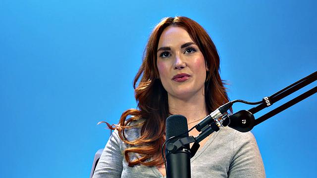 Solo busty ginger fingering hairy pussy till orgasm