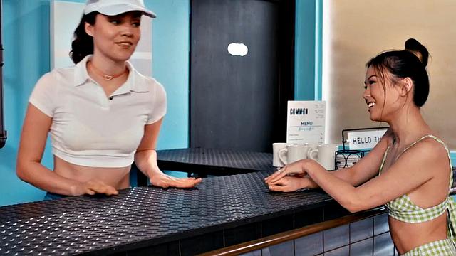 Asian lesbian seduces dyke before eating her out