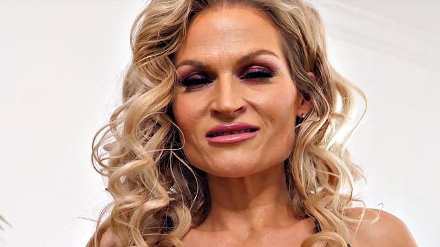 Jessi Lee and the machine