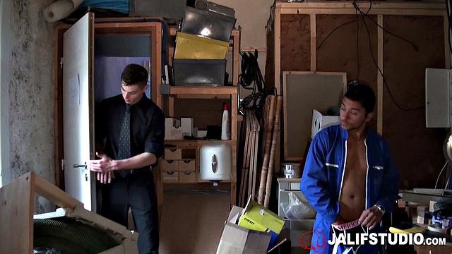 Sunny Blue с жадностью сосёт толстый член Диего Делавеги