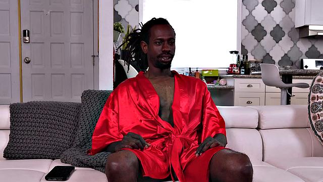 Nutsy Ex-Security Babe Gets BBC Creampied