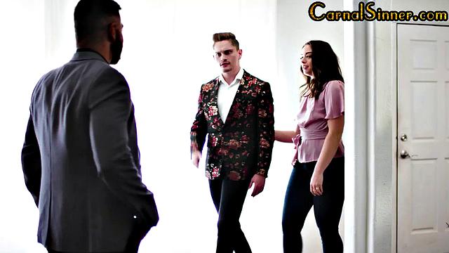 Petite babe enjoys anal in bisex 3way