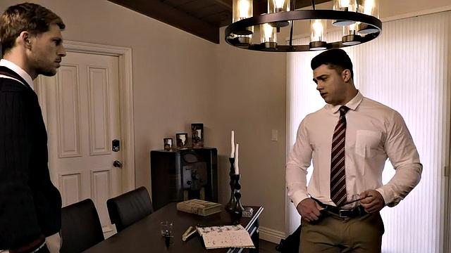 Magic stud bareback fucked by top in tight asshole