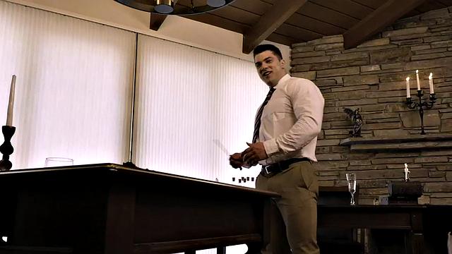 Magic stud bareback fucked by top in tight asshole