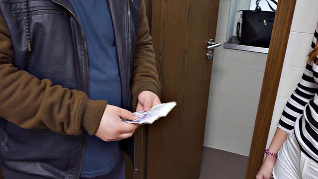 HUNT4K. Cuck stays in public toilet and watches GFs sex with hunter