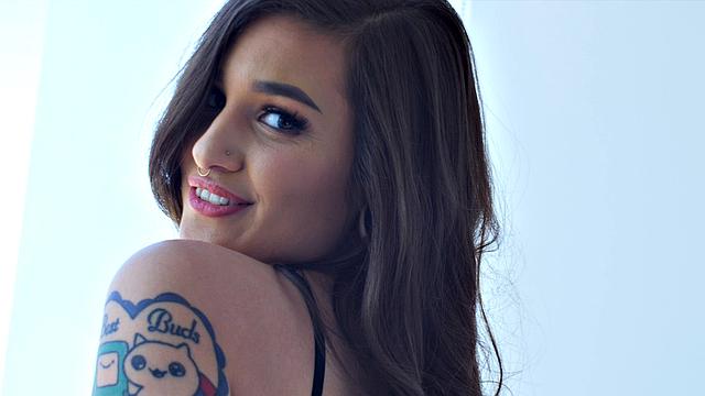 Tattooed Luna Lovely Receives A Dripping Creampie In POV