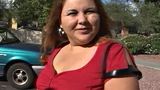 Sweet Plumper Marisella with a Black Guy