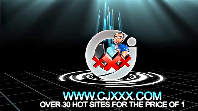 кэлвин коллинз дрочит в душе с большим дилдо