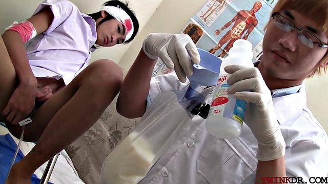 Asian doc cocksucking patient