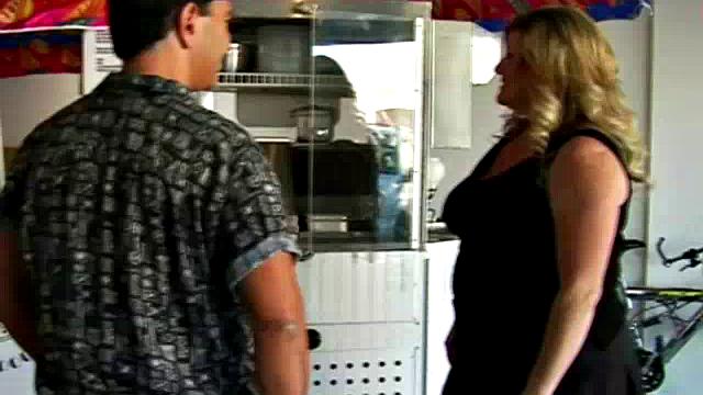 Chunky MILF Loves Meat