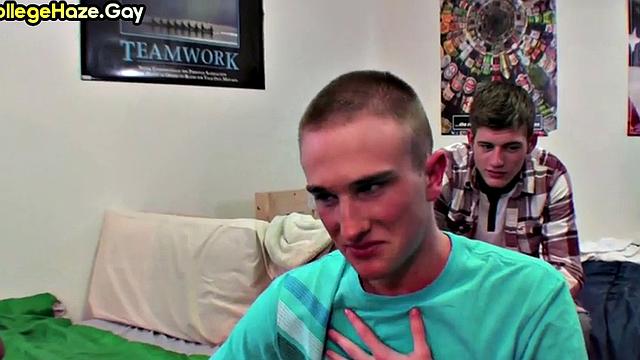 Amateur sucking friends dick