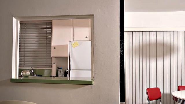 папаша пришёл с работы - покормил парня хорошим хуем