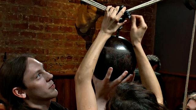 Slutty MILF enjoys fucking hardcore in tight pussy hole