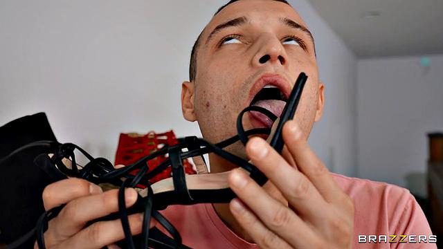 Shoe Thief Gets Caught!