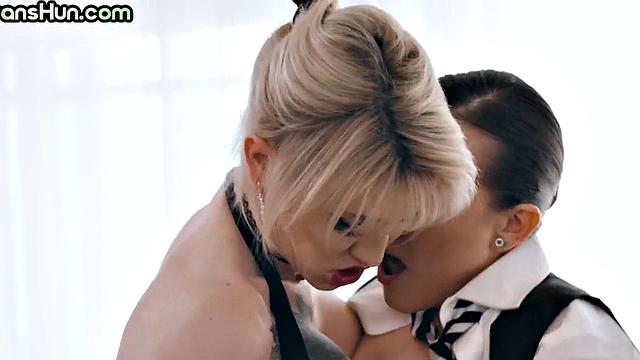 Nasty shelady penetrates female in wet pussy