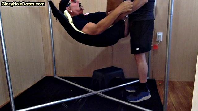 Gloryhole nympho penetrated in anal hole by huge dick