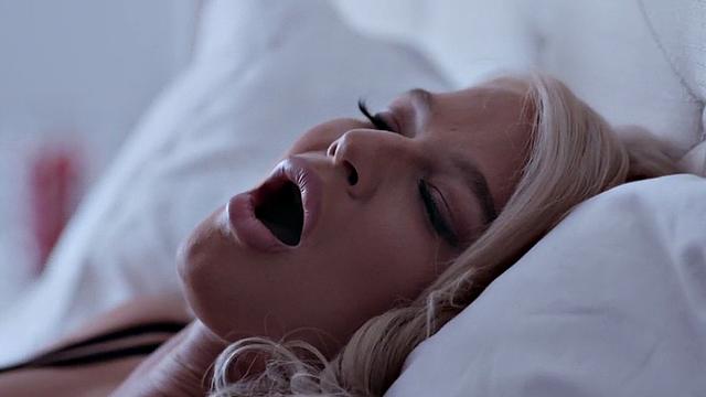 Cocksucking busty stepmom banged by stepson in affair