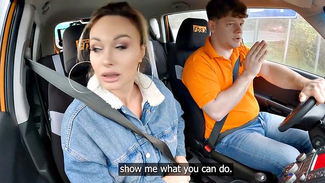 Driving amateur babe fucked by instructor outdoors in car